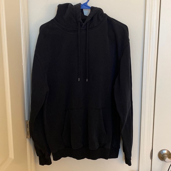 SOLD H&M Black Sweatshirt - Picture 1 of 4